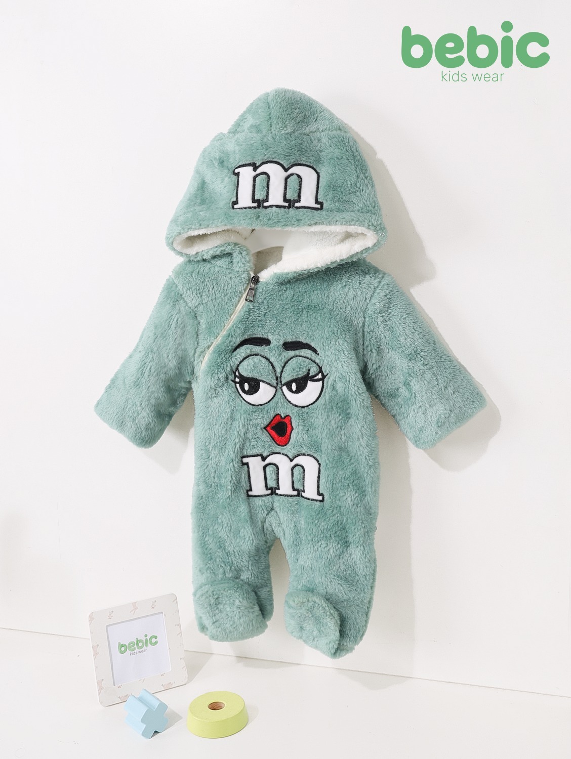 M&M jumpsuit💚